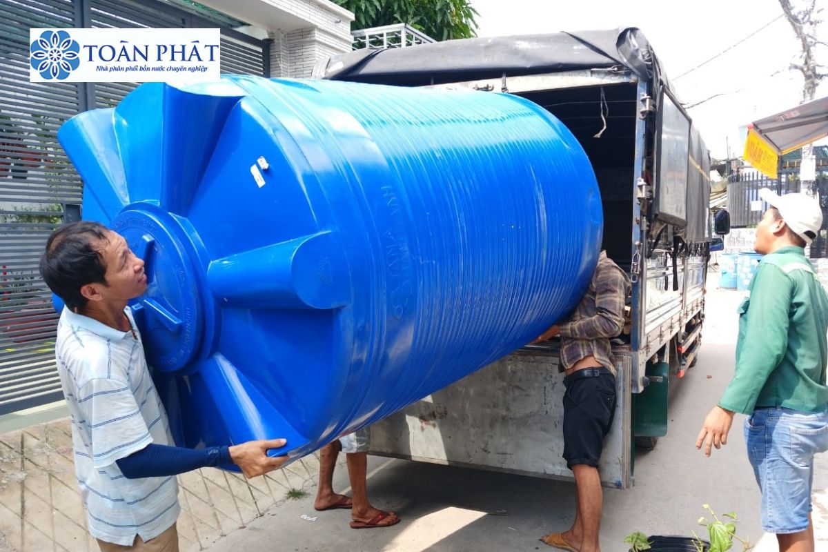Bồn nhựa đứng 1500L đặt trên nền phẳng chắc